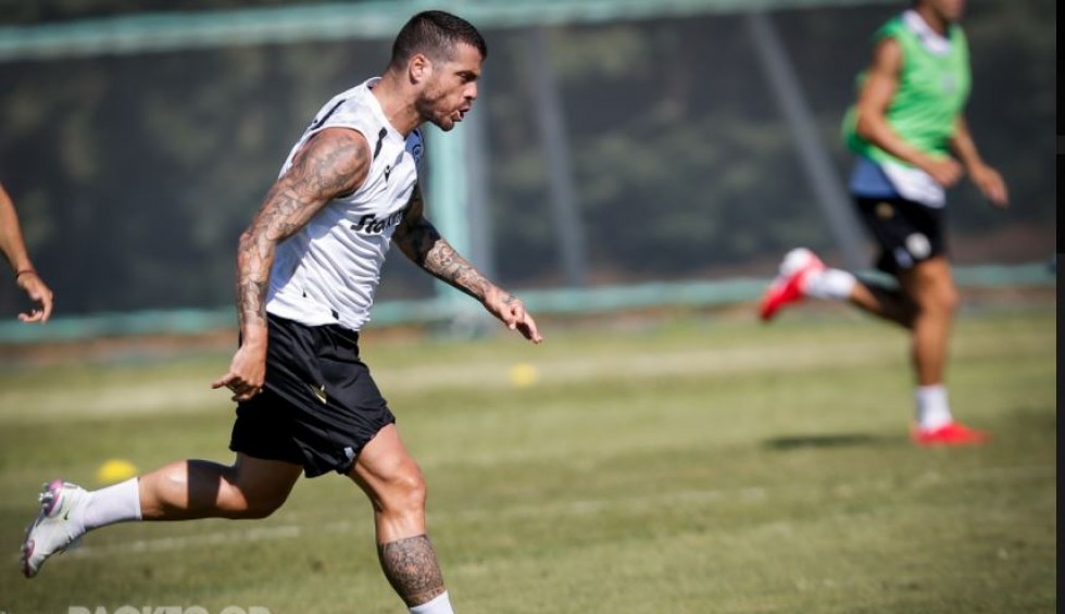 A generic square placeholder image with rounded corners in a figure.