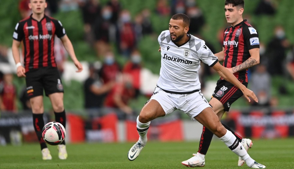 A generic square placeholder image with rounded corners in a figure.