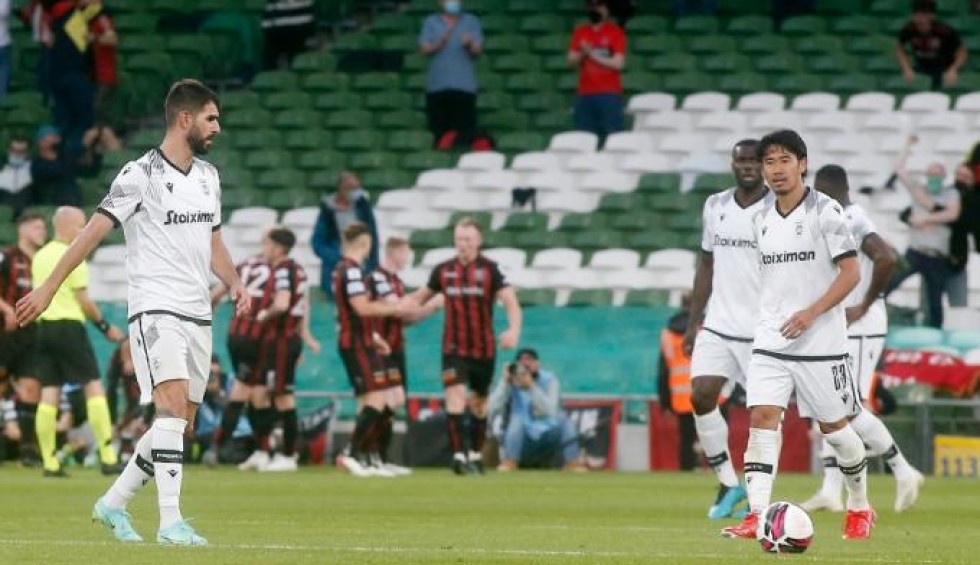 A generic square placeholder image with rounded corners in a figure.