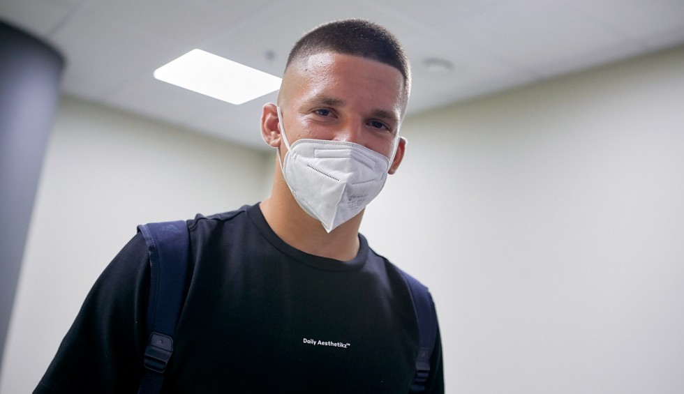 A generic square placeholder image with rounded corners in a figure.