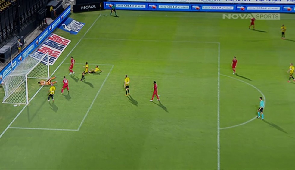 A generic square placeholder image with rounded corners in a figure.