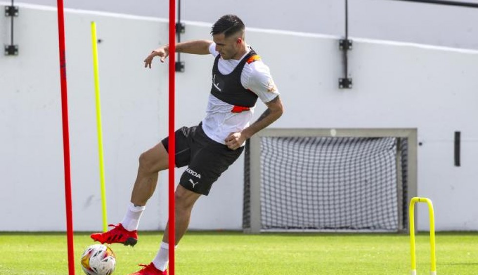 A generic square placeholder image with rounded corners in a figure.