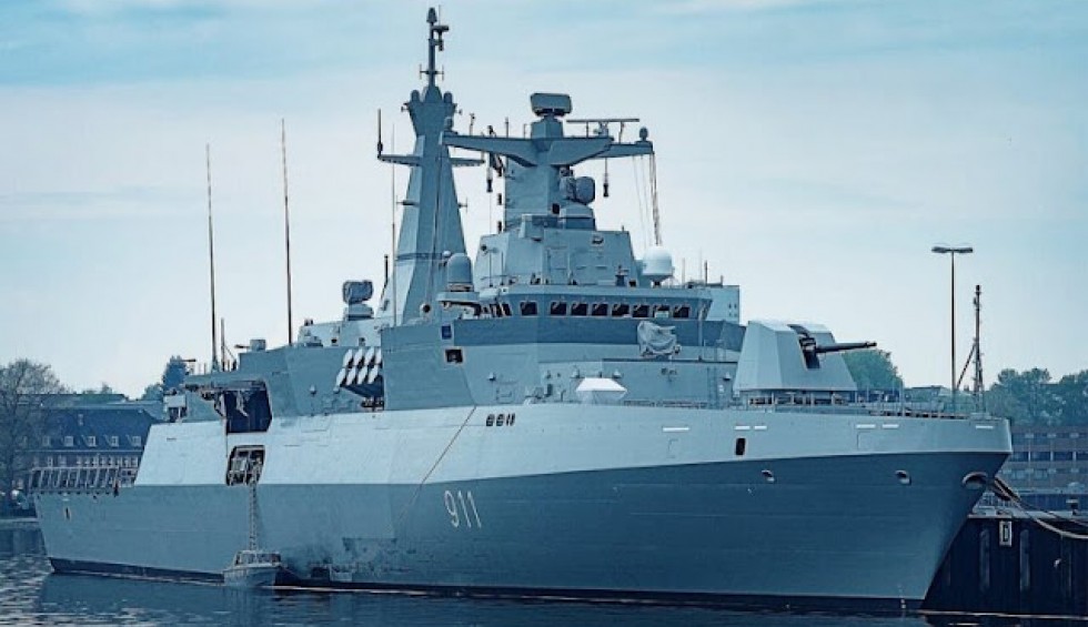 A generic square placeholder image with rounded corners in a figure.