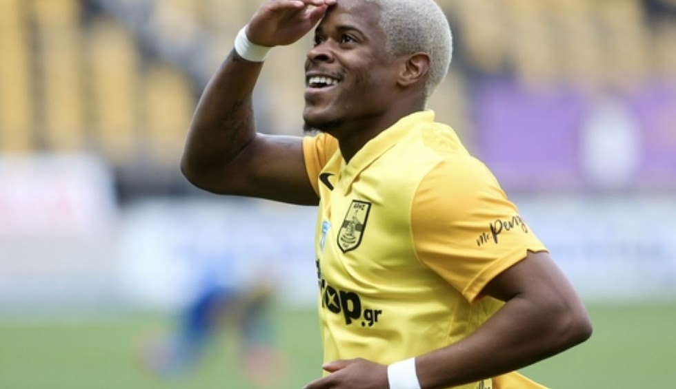 A generic square placeholder image with rounded corners in a figure.