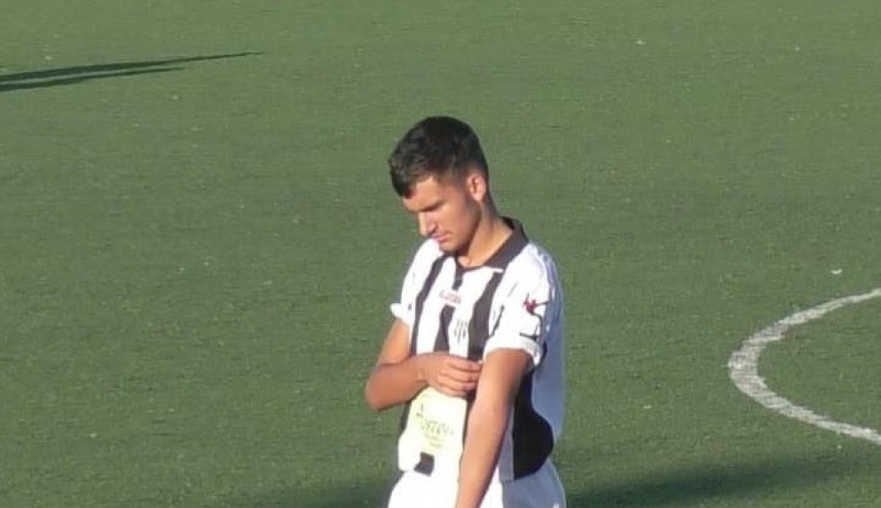 A generic square placeholder image with rounded corners in a figure.