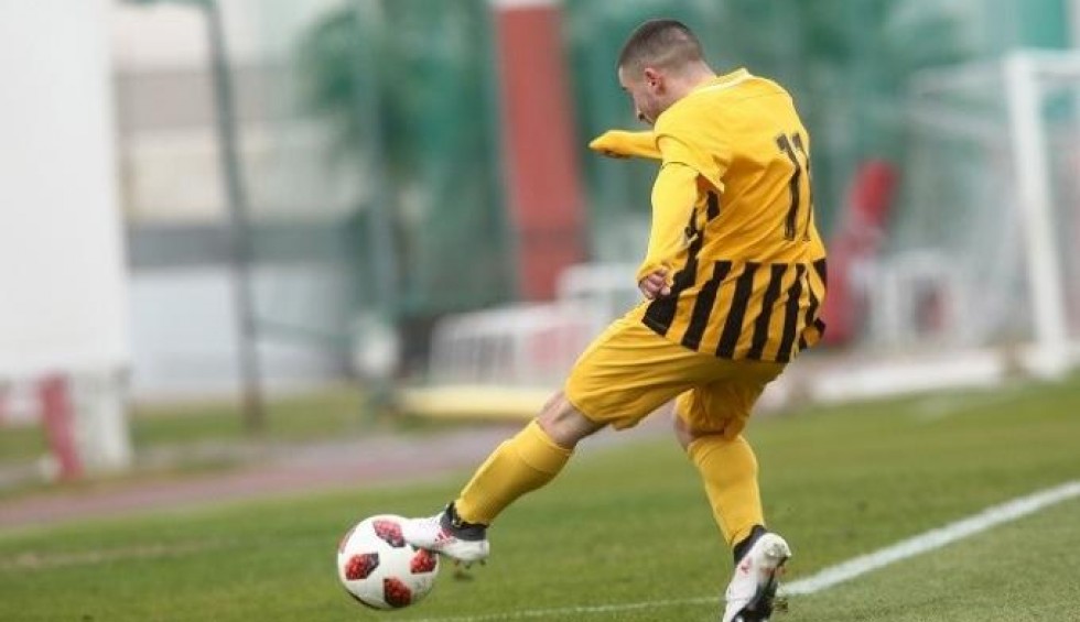 A generic square placeholder image with rounded corners in a figure.