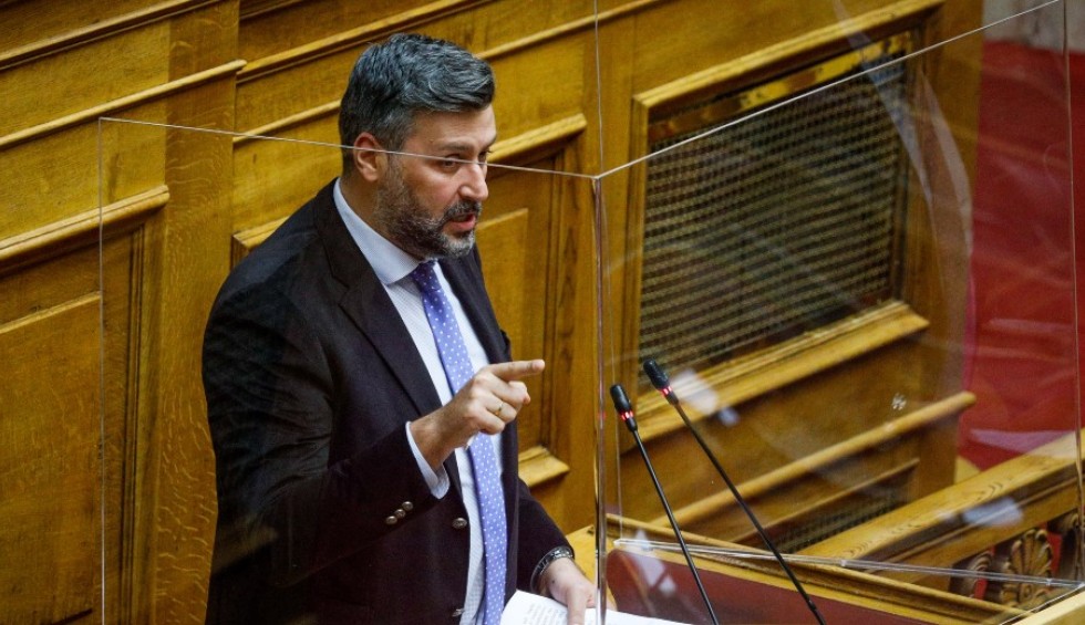 A generic square placeholder image with rounded corners in a figure.