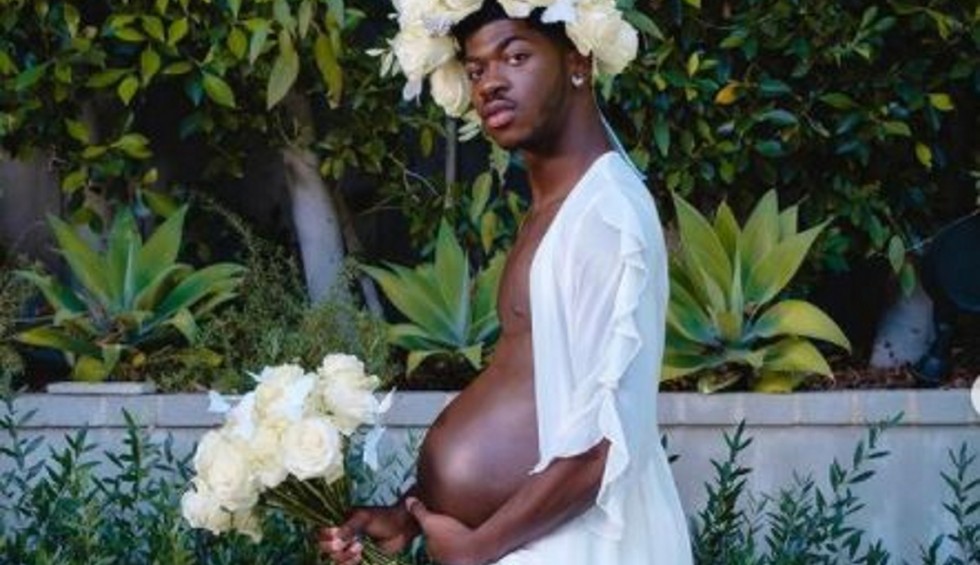 A generic square placeholder image with rounded corners in a figure.