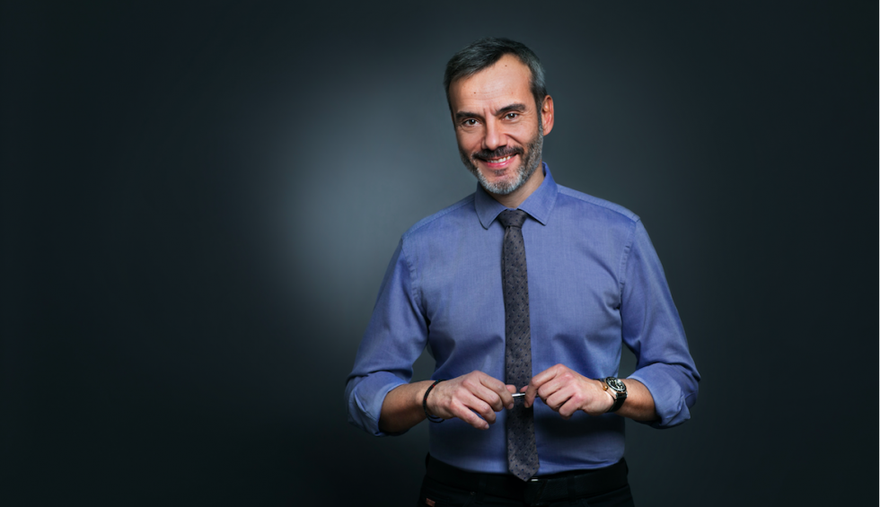 A generic square placeholder image with rounded corners in a figure.