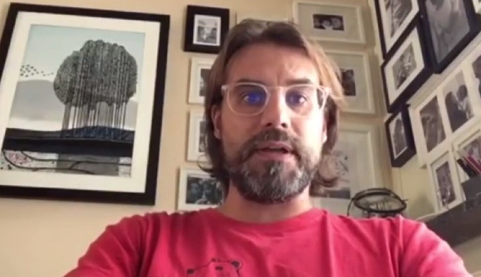 A generic square placeholder image with rounded corners in a figure.