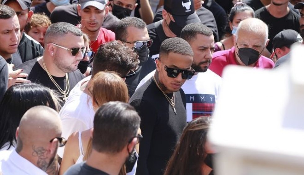 A generic square placeholder image with rounded corners in a figure.