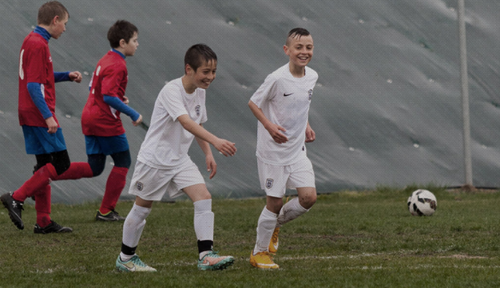 A generic square placeholder image with rounded corners in a figure.