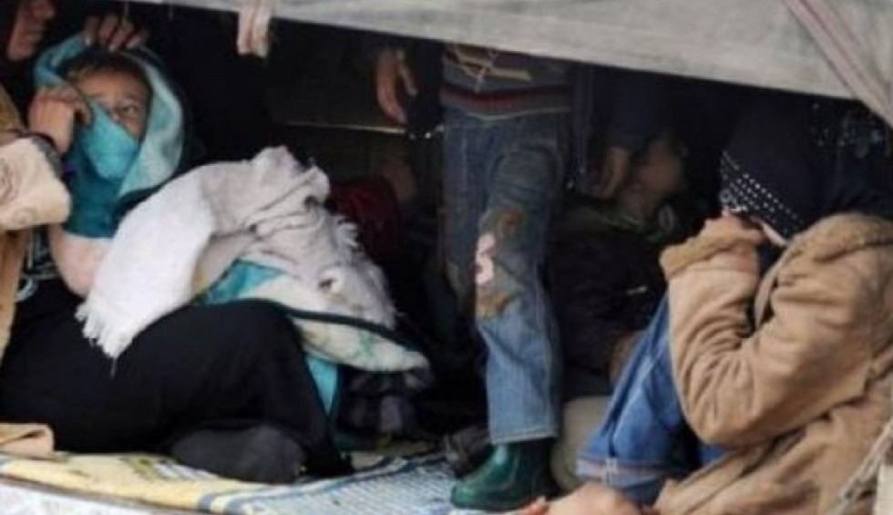 A generic square placeholder image with rounded corners in a figure.