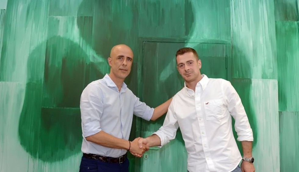 A generic square placeholder image with rounded corners in a figure.