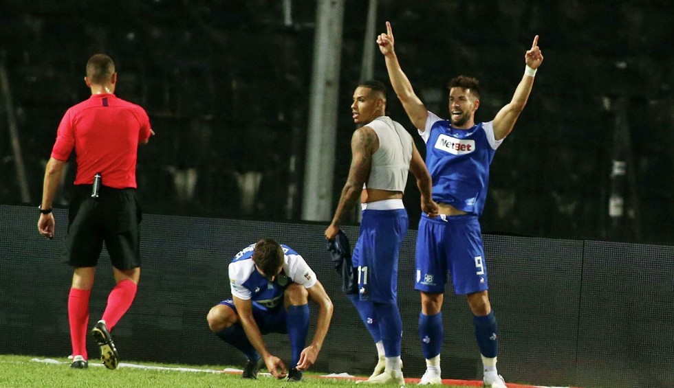 A generic square placeholder image with rounded corners in a figure.