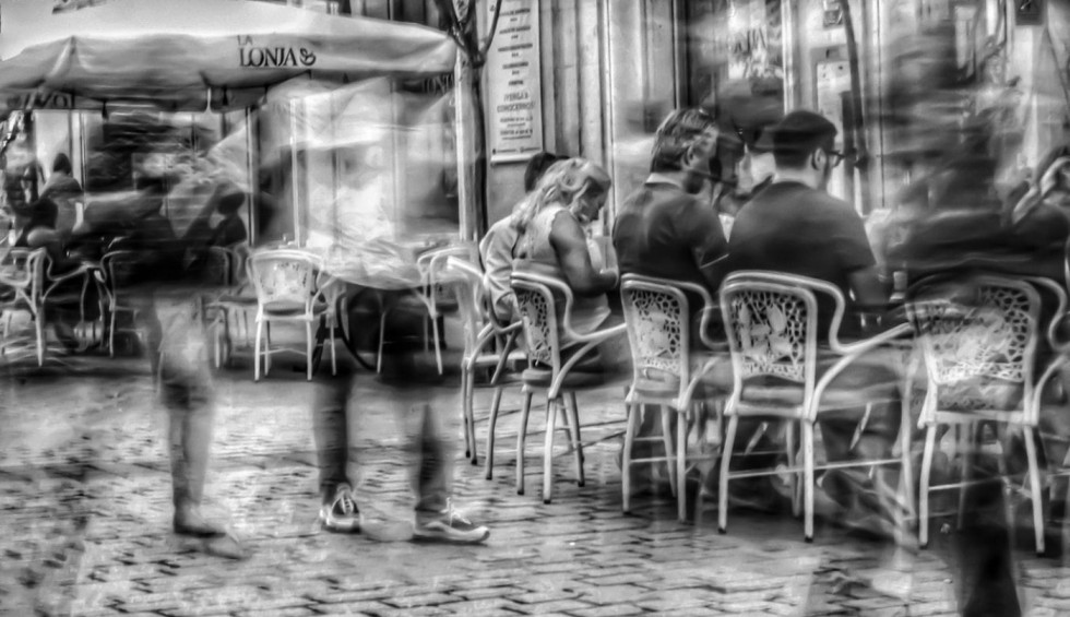 A generic square placeholder image with rounded corners in a figure.