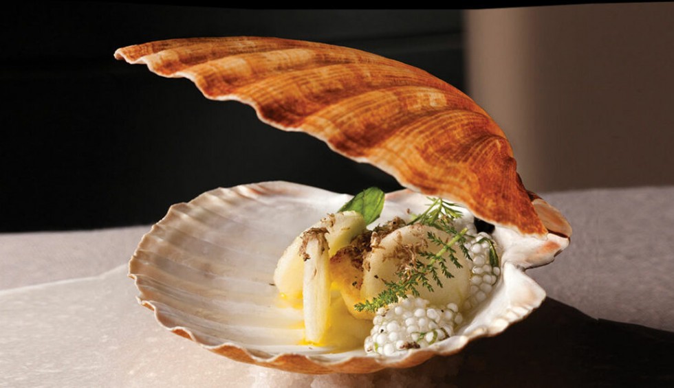 A generic square placeholder image with rounded corners in a figure.