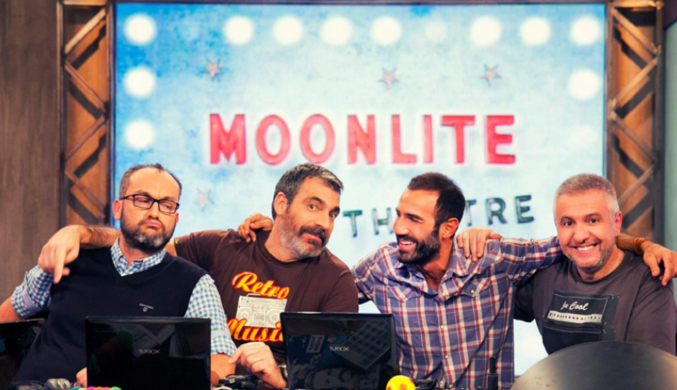 A generic square placeholder image with rounded corners in a figure.