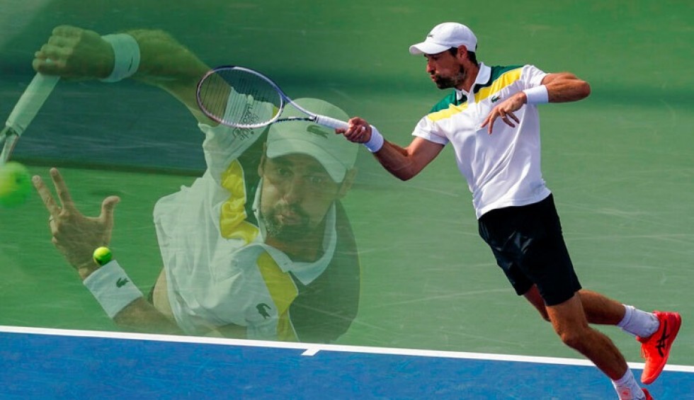 A generic square placeholder image with rounded corners in a figure.