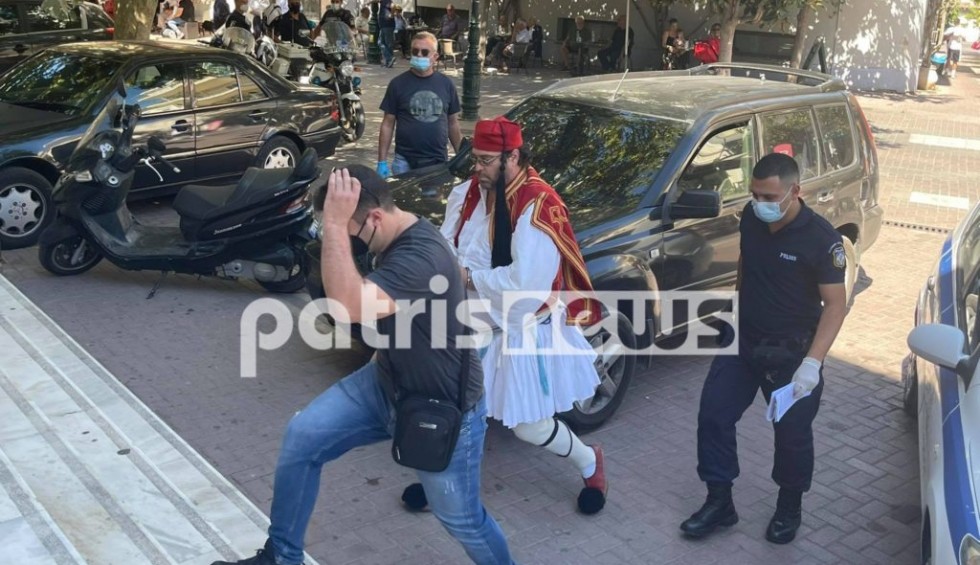 A generic square placeholder image with rounded corners in a figure.