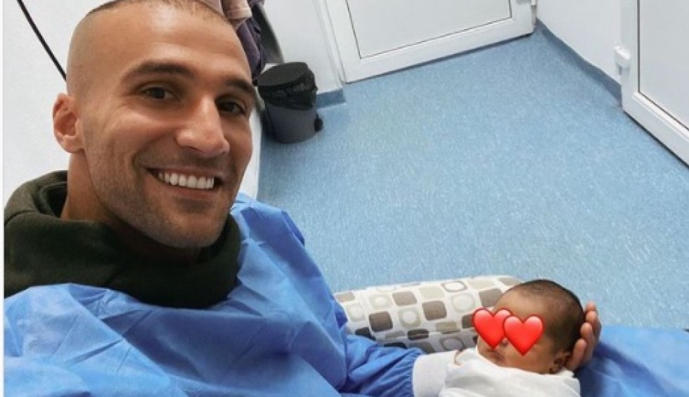 A generic square placeholder image with rounded corners in a figure.