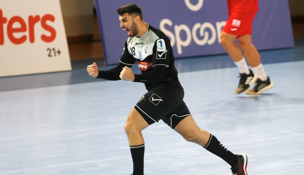 A generic square placeholder image with rounded corners in a figure.