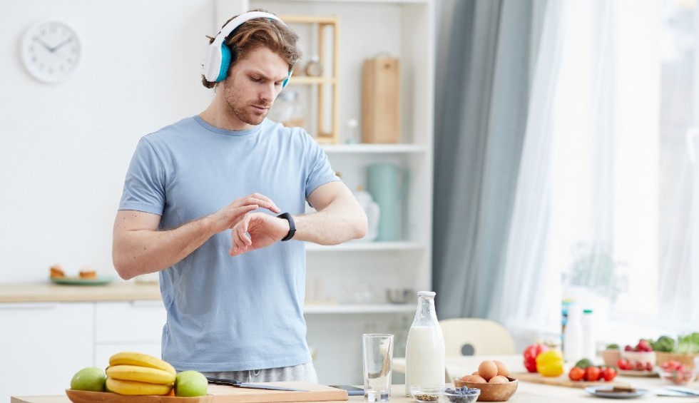 A generic square placeholder image with rounded corners in a figure.