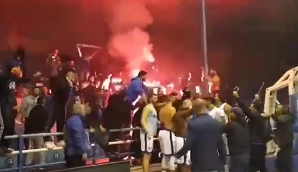 A generic square placeholder image with rounded corners in a figure.