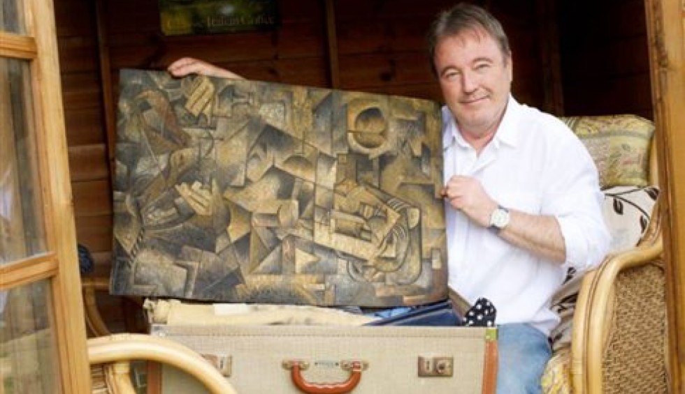 A generic square placeholder image with rounded corners in a figure.