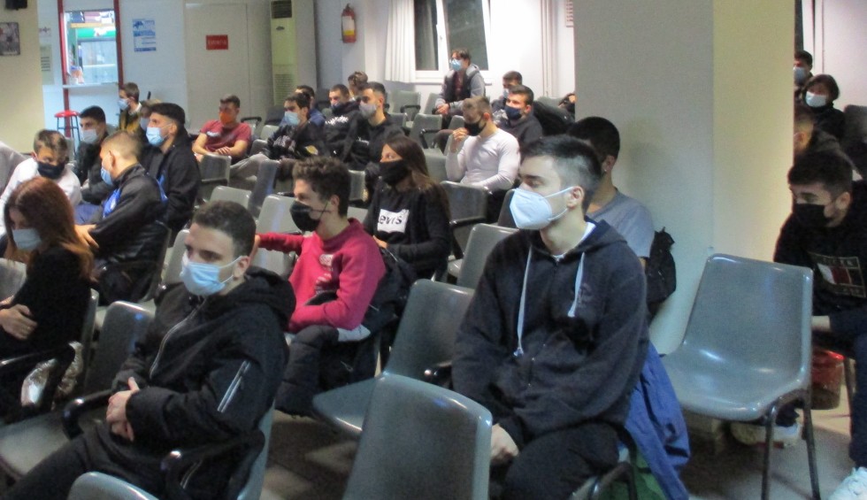 A generic square placeholder image with rounded corners in a figure.