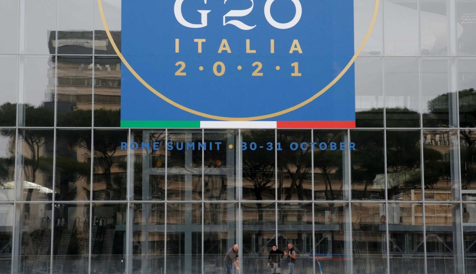 A generic square placeholder image with rounded corners in a figure.