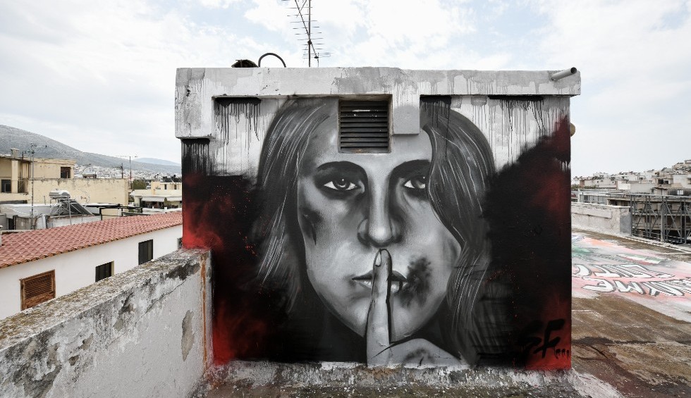 A generic square placeholder image with rounded corners in a figure.