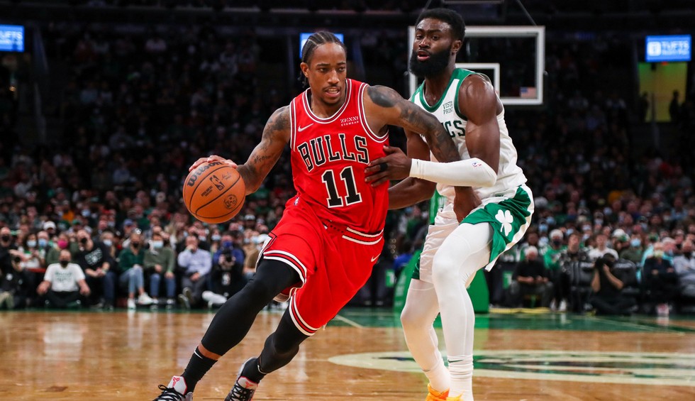 A generic square placeholder image with rounded corners in a figure.