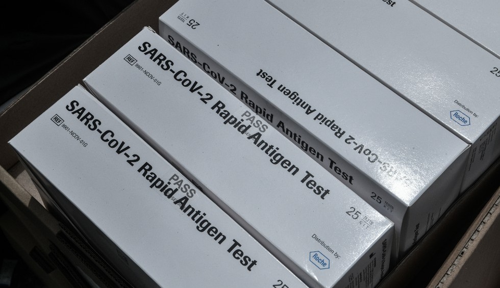 A generic square placeholder image with rounded corners in a figure.