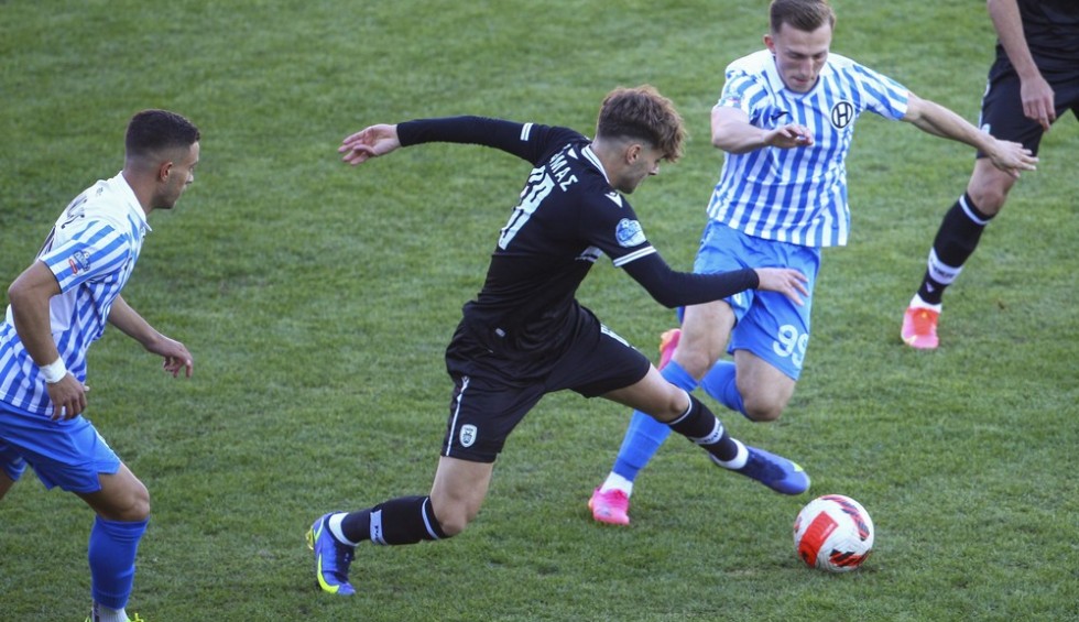 A generic square placeholder image with rounded corners in a figure.