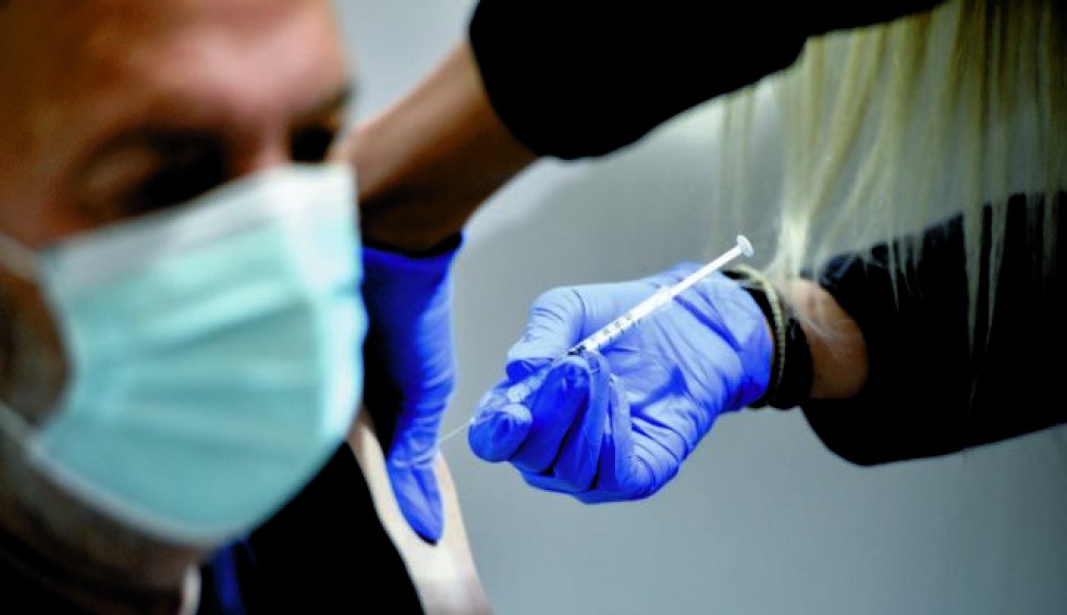 A generic square placeholder image with rounded corners in a figure.