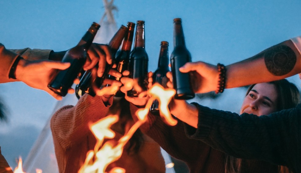 A generic square placeholder image with rounded corners in a figure.