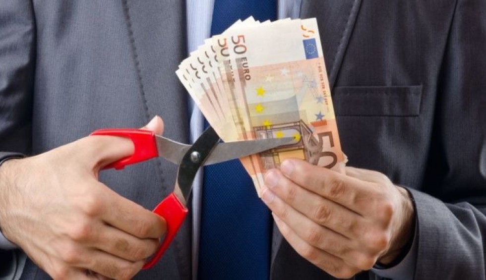 A generic square placeholder image with rounded corners in a figure.