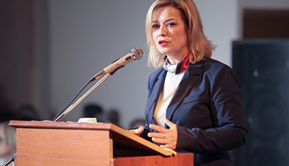 A generic square placeholder image with rounded corners in a figure.