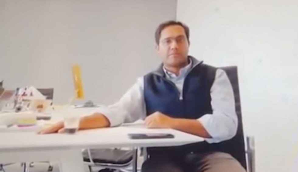 A generic square placeholder image with rounded corners in a figure.