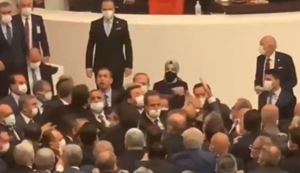 A generic square placeholder image with rounded corners in a figure.