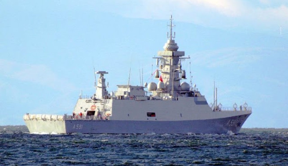 A generic square placeholder image with rounded corners in a figure.