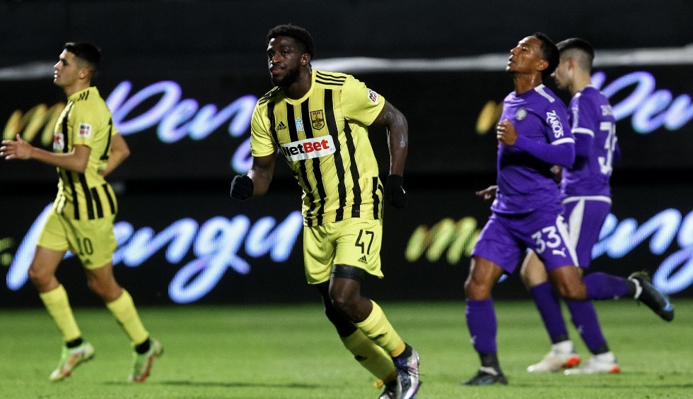 A generic square placeholder image with rounded corners in a figure.