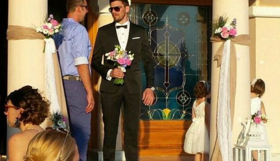 A generic square placeholder image with rounded corners in a figure.