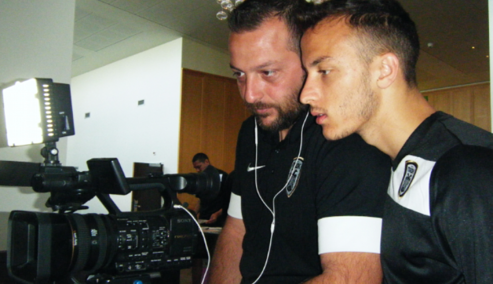 A generic square placeholder image with rounded corners in a figure.