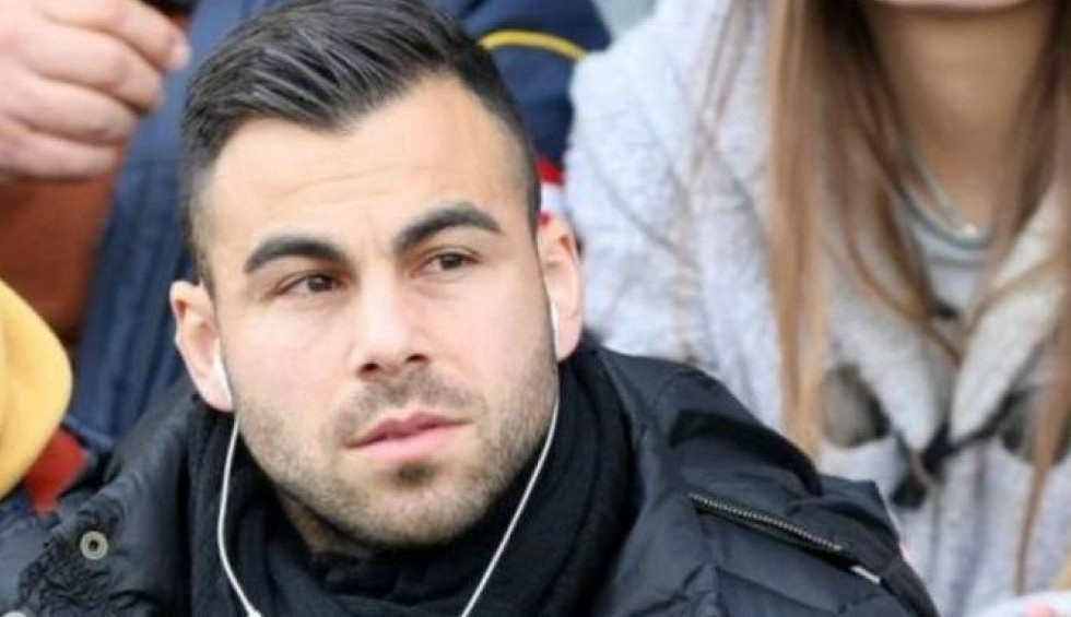 A generic square placeholder image with rounded corners in a figure.