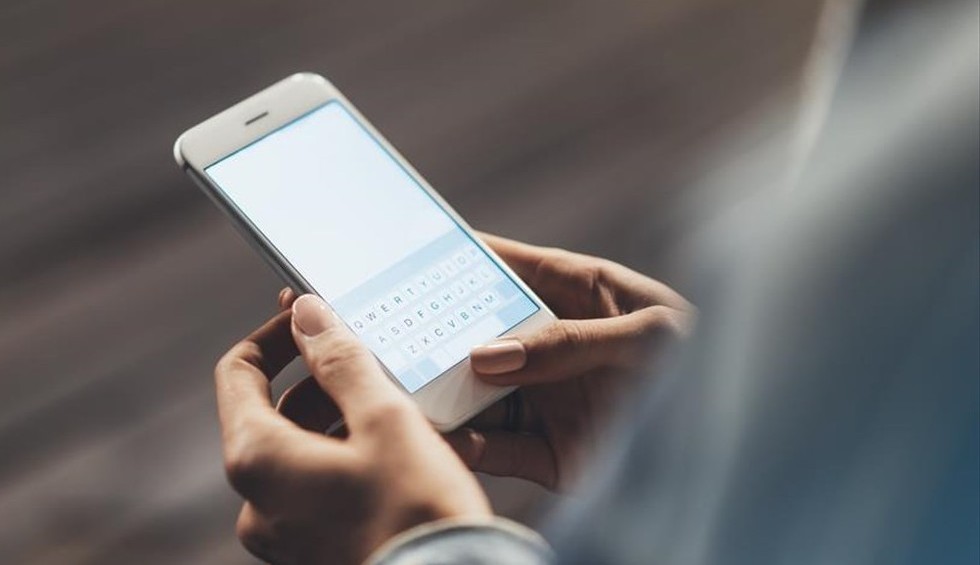 A generic square placeholder image with rounded corners in a figure.