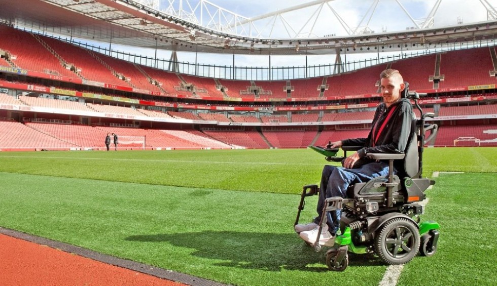 A generic square placeholder image with rounded corners in a figure.