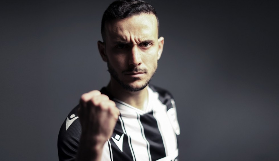 A generic square placeholder image with rounded corners in a figure.