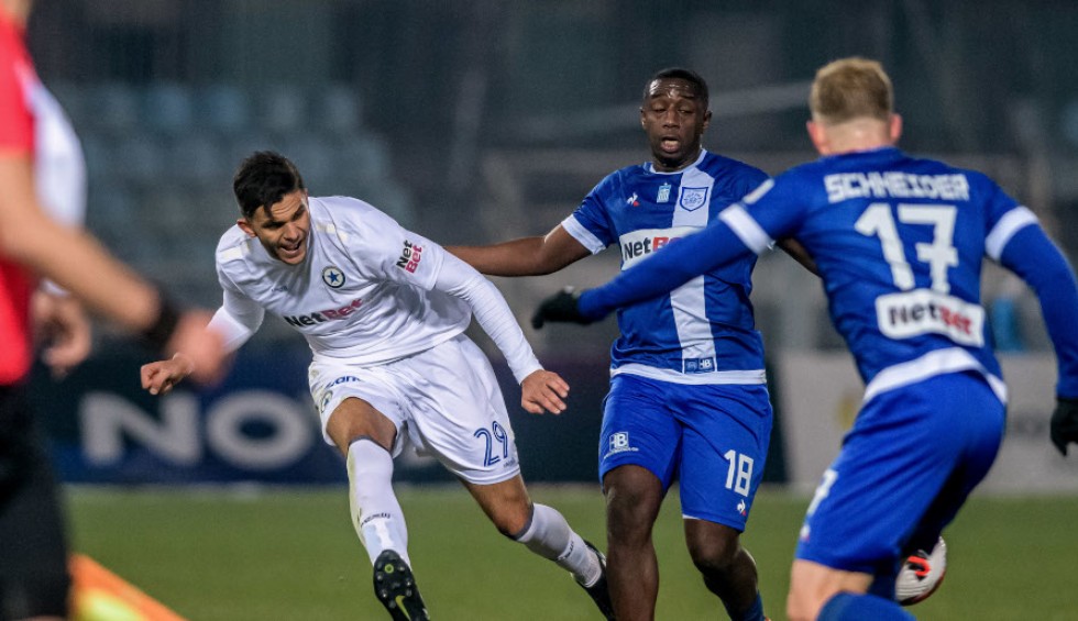 A generic square placeholder image with rounded corners in a figure.